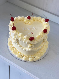 Vintage heart all white   -Cake