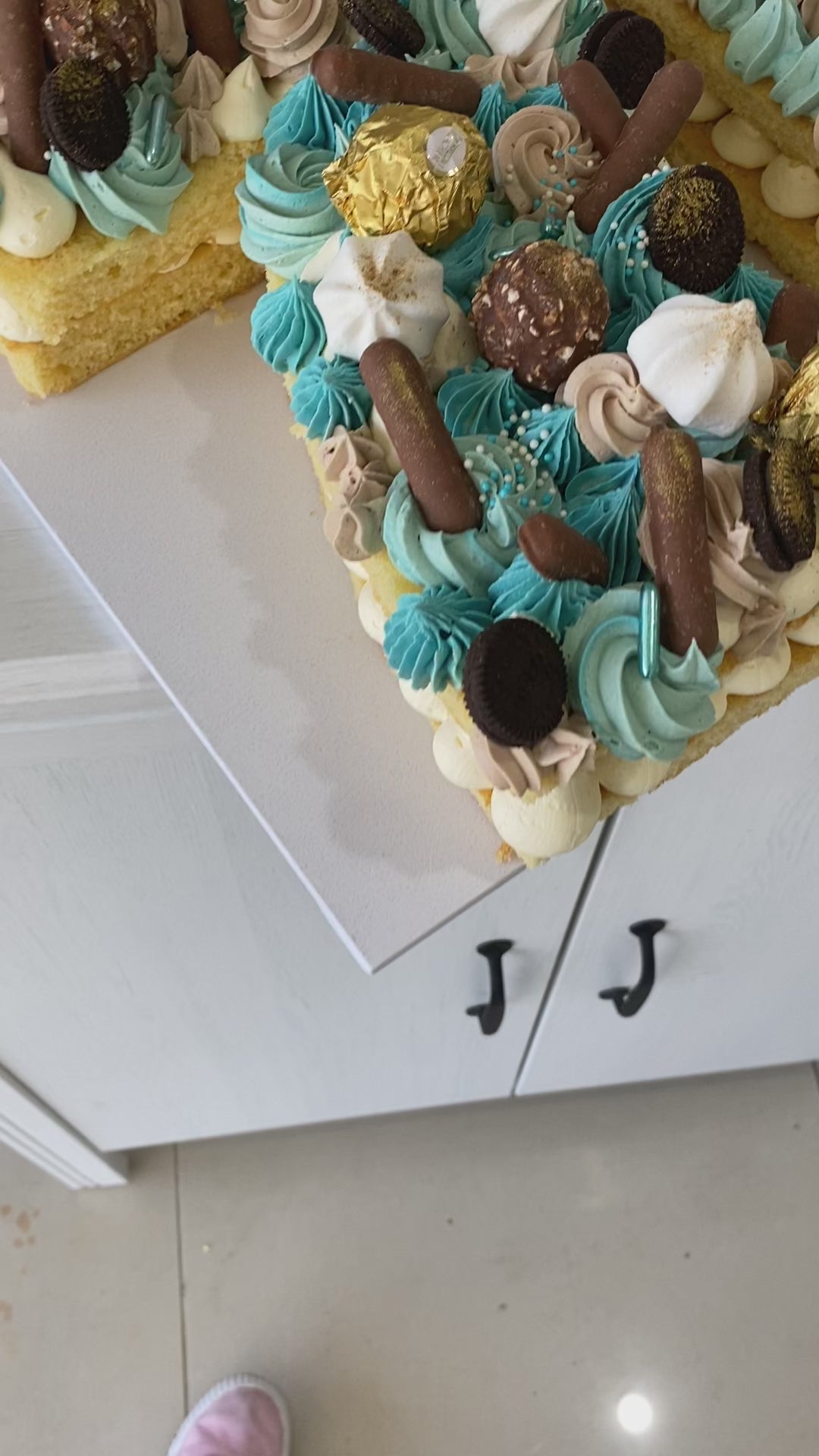 Blue’s pair - 2 NUMERAL or LETTER cake