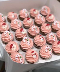 24 - PINK GREETINGS Cupcakes