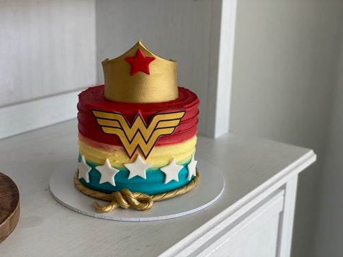 Wonder Woman | Nikos Cakes