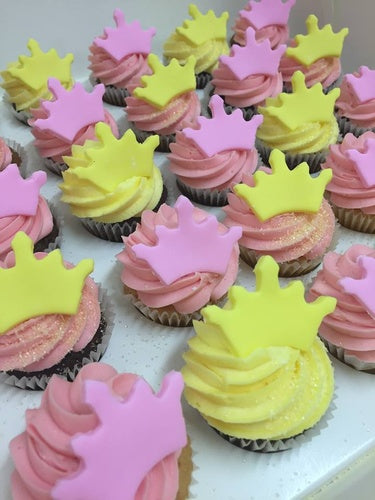 24 princess crown  cupcakes