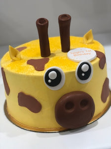 Giraffe face 9" cake