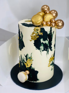 Black and gold tall - Cake