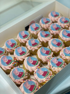 24 mini PEPPA PIG cupcakes