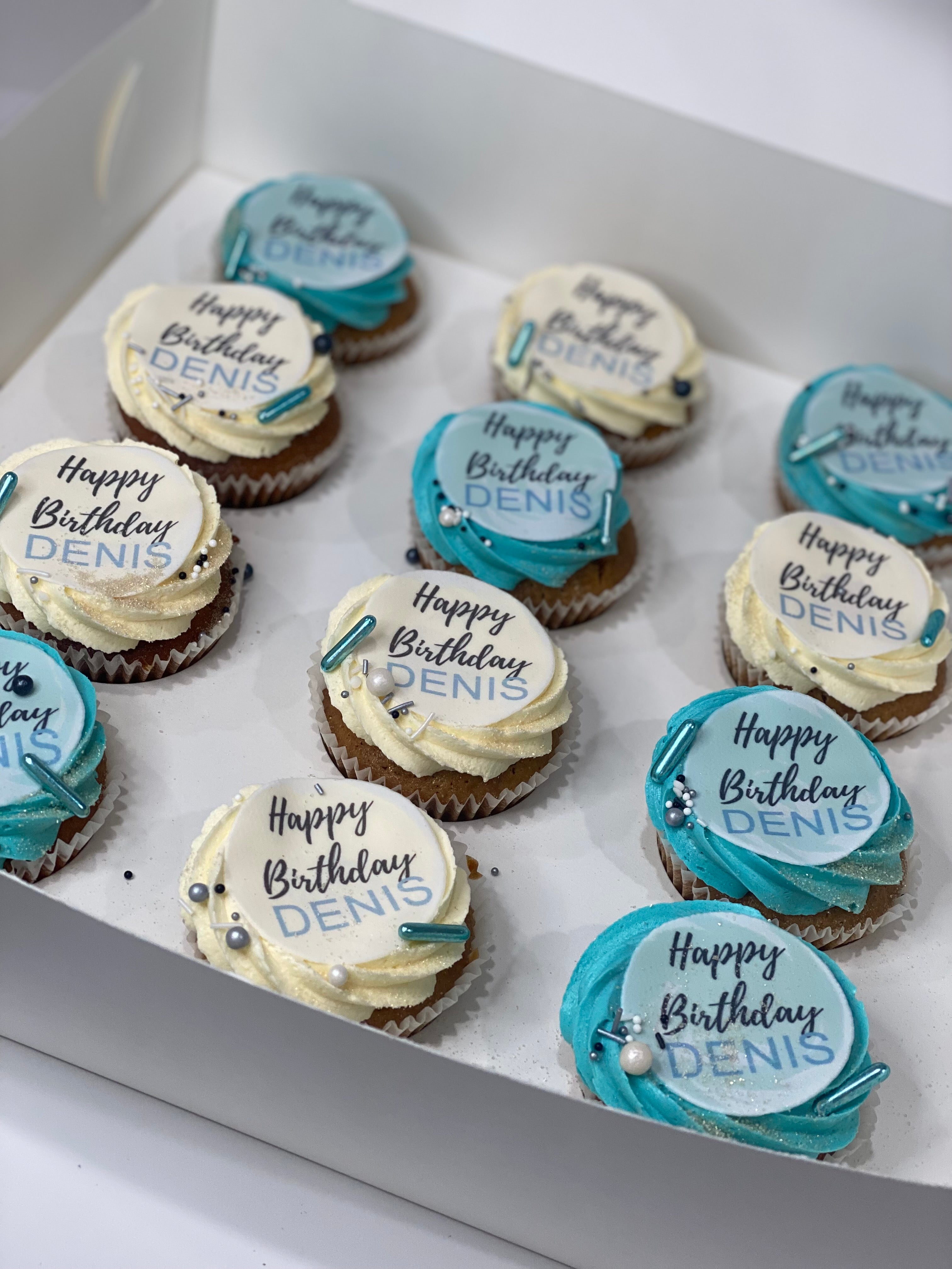 2,010 Blue Birthday Cake Stock Photos, High-Res Pictures, and Images -  Getty Images