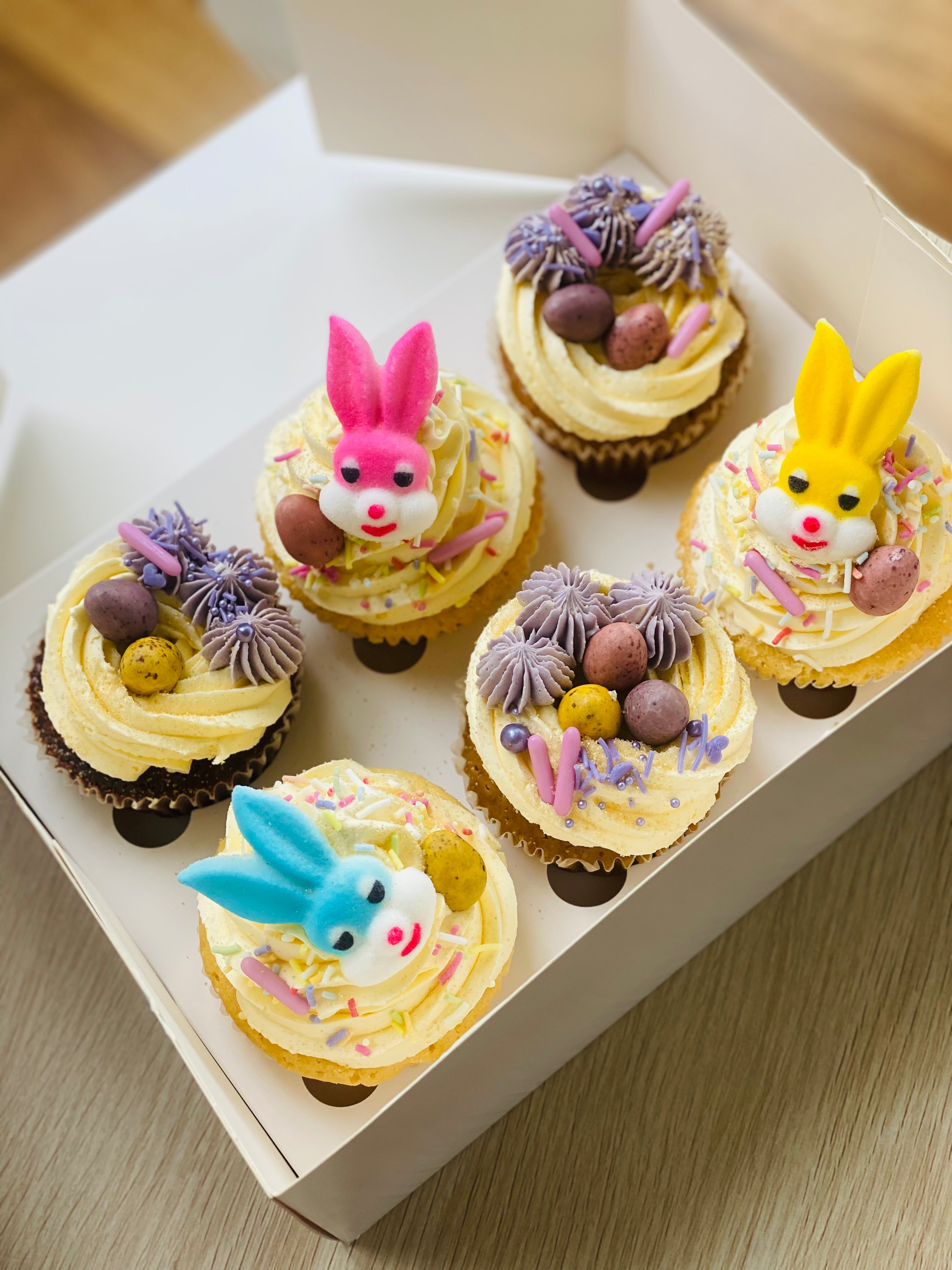 EASTER VIBES- 6 reg cupcakes