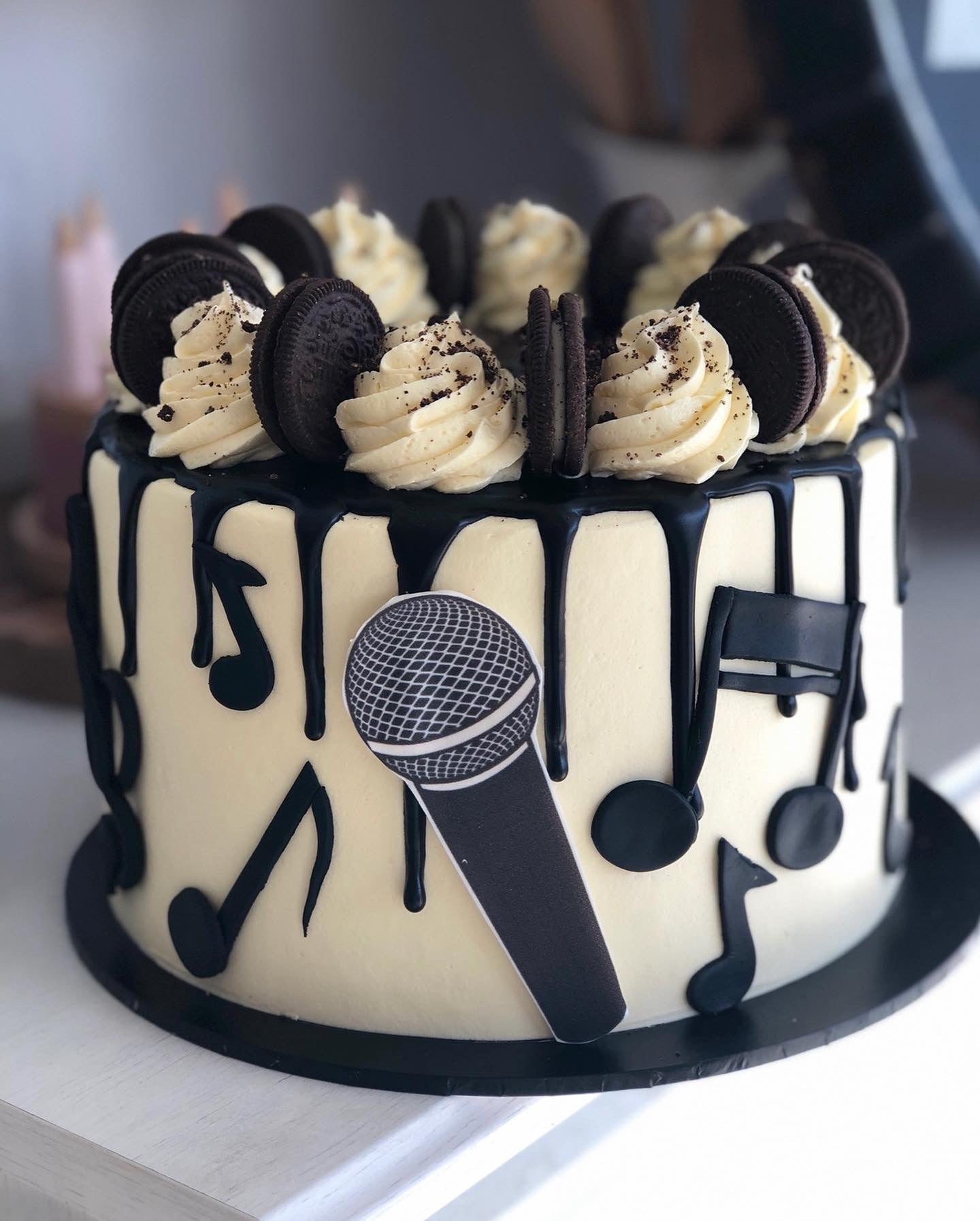 music -Cake
