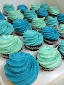 24 BLUE-BLUE cupcake