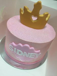 GOLD 2D CROWN WITH PLAQUE 6" cake